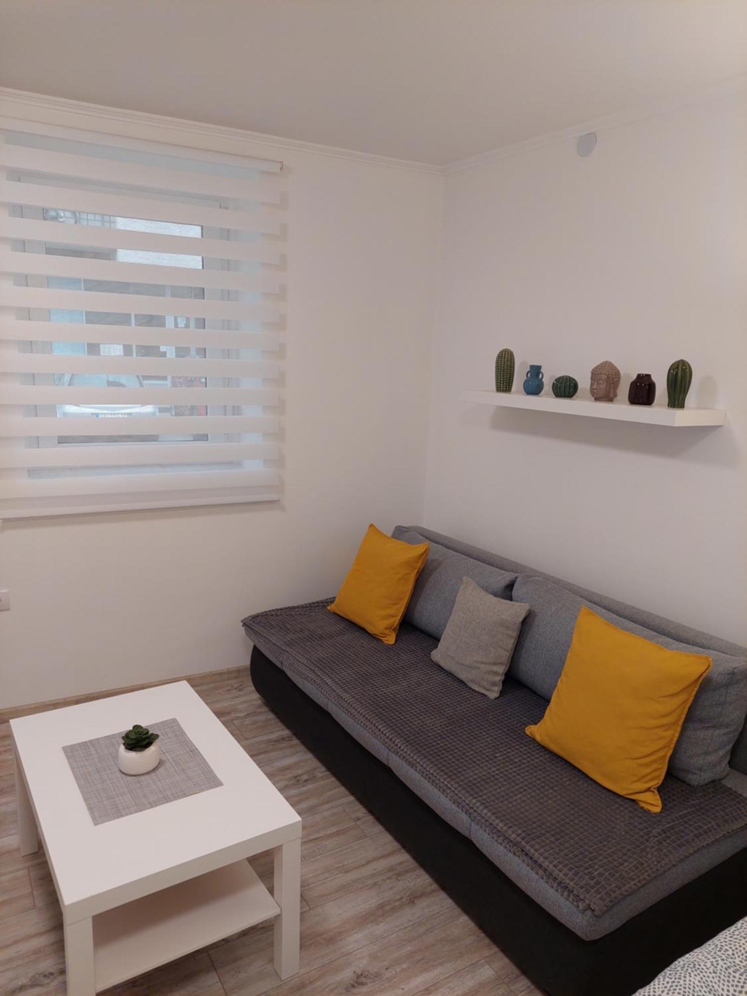 Street Apartment Суботица Экстерьер фото